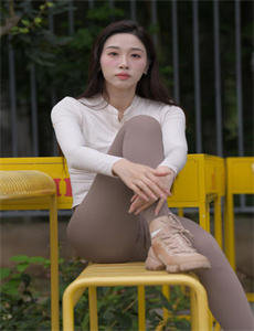 《做爱视频-爱上千金美眉》