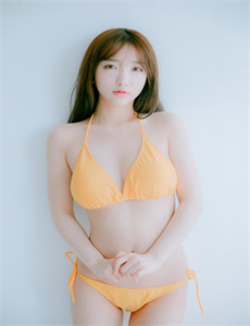 《12345678美女-老师洗澡让我吃她胸的视频》